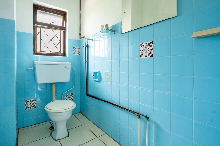 6 Bedroom Property for Sale in Park Rynie KwaZulu-Natal