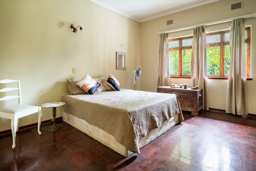 6 Bedroom Property for Sale in Park Rynie KwaZulu-Natal
