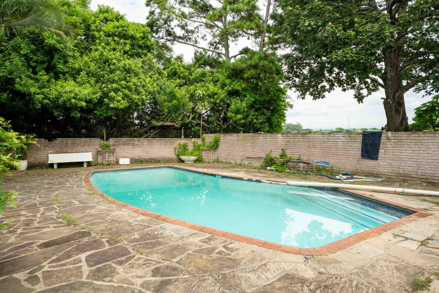 6 Bedroom Property for Sale in Park Rynie KwaZulu-Natal