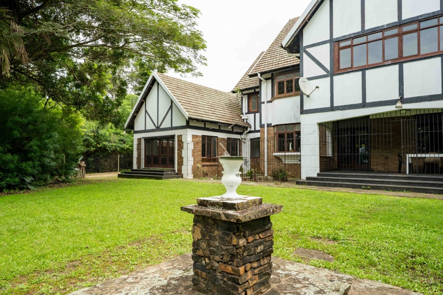 6 Bedroom Property for Sale in Park Rynie KwaZulu-Natal