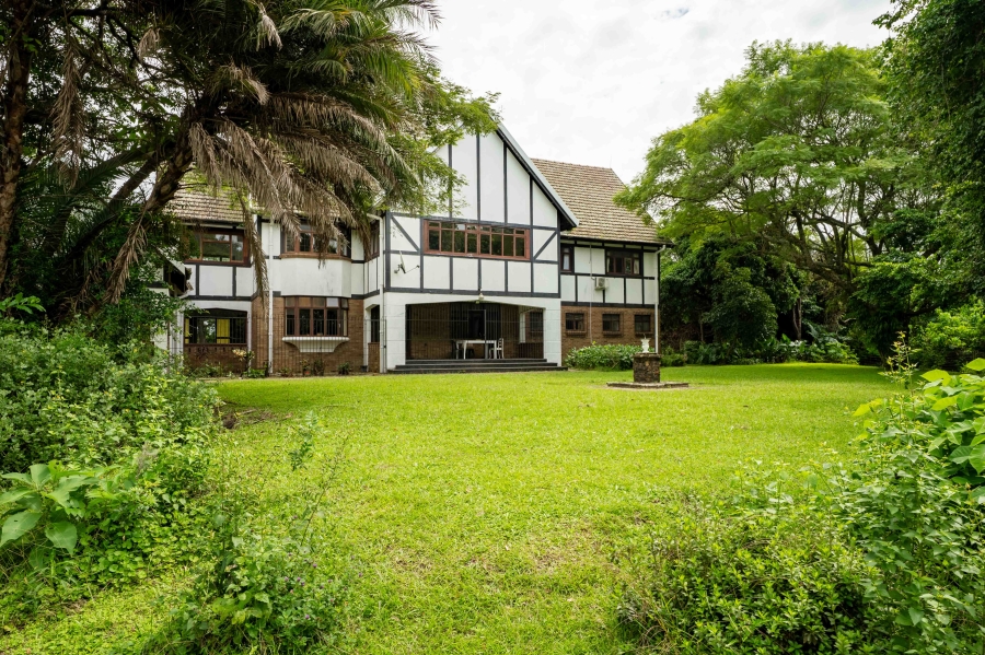 6 Bedroom Property for Sale in Park Rynie KwaZulu-Natal