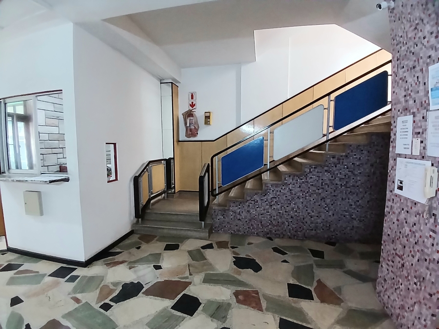 1 Bedroom Property for Sale in Durban Central KwaZulu-Natal