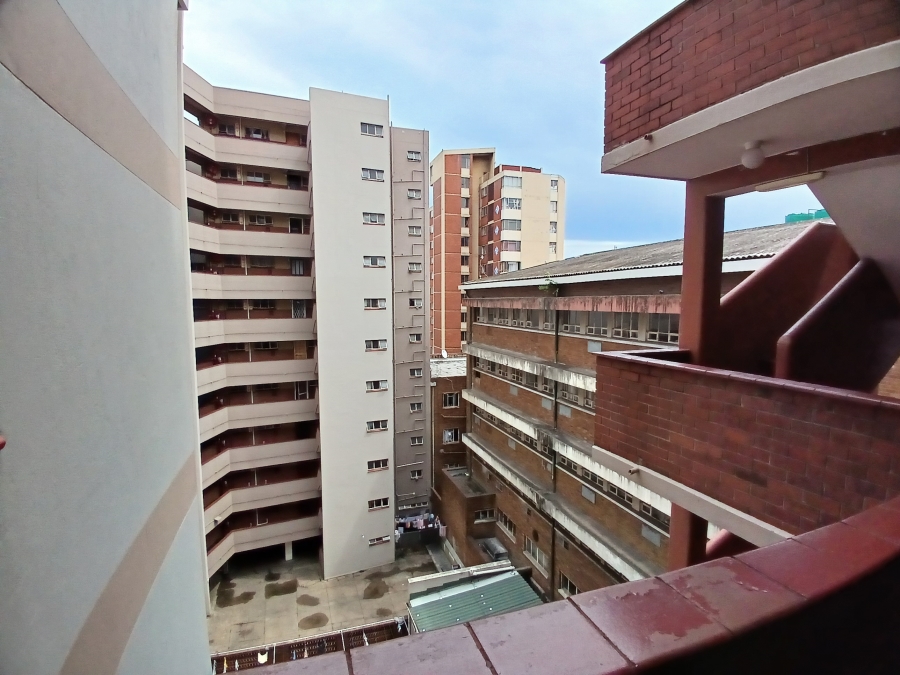 1 Bedroom Property for Sale in Durban Central KwaZulu-Natal