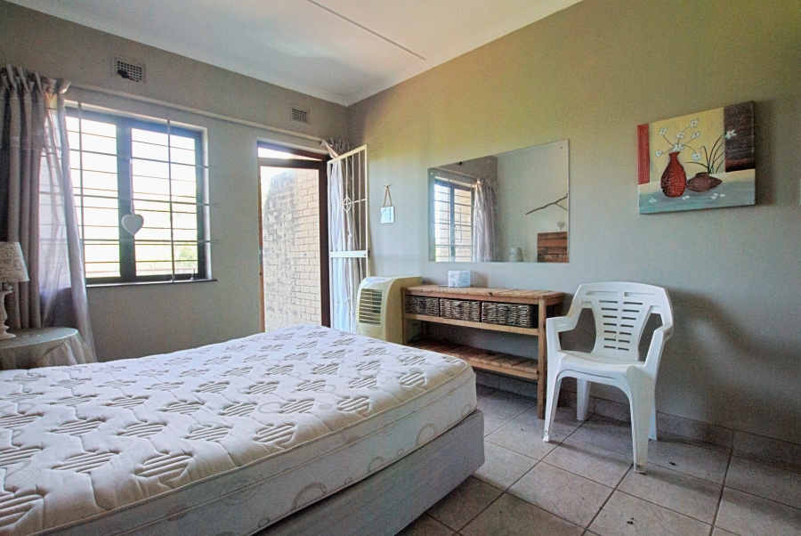 2 Bedroom Property for Sale in Freeland Park KwaZulu-Natal
