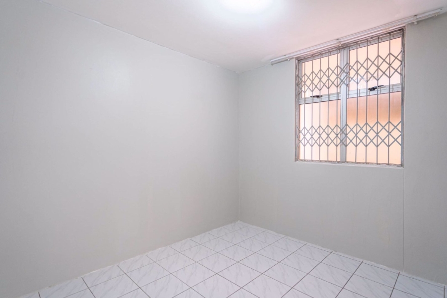 2 Bedroom Property for Sale in Sherwood KwaZulu-Natal