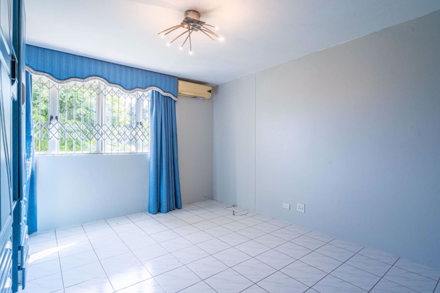 2 Bedroom Property for Sale in Sherwood KwaZulu-Natal