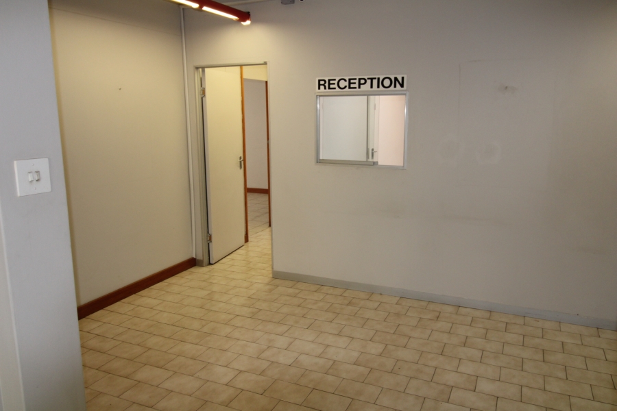 To Let Commercial Property for Rent in Dawncliffe KwaZulu-Natal