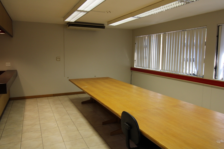 To Let Commercial Property for Rent in Dawncliffe KwaZulu-Natal