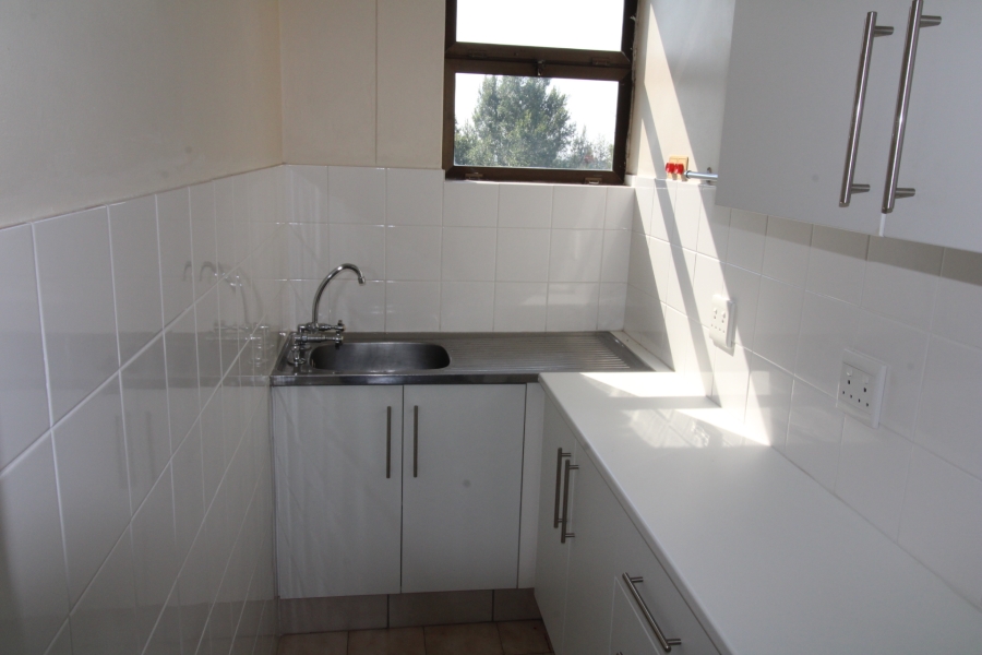 To Let Commercial Property for Rent in Dawncliffe KwaZulu-Natal