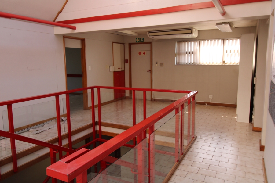 To Let Commercial Property for Rent in Dawncliffe KwaZulu-Natal