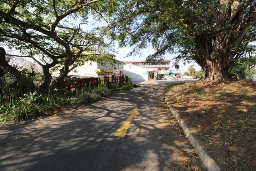 To Let Commercial Property for Rent in Dawncliffe KwaZulu-Natal