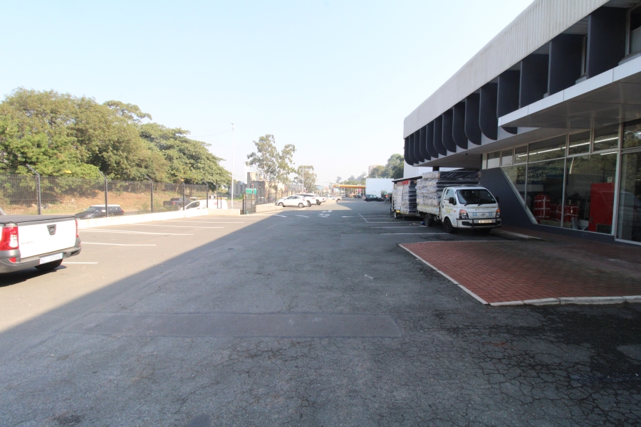 To Let Commercial Property for Rent in Umgeni Park KwaZulu-Natal
