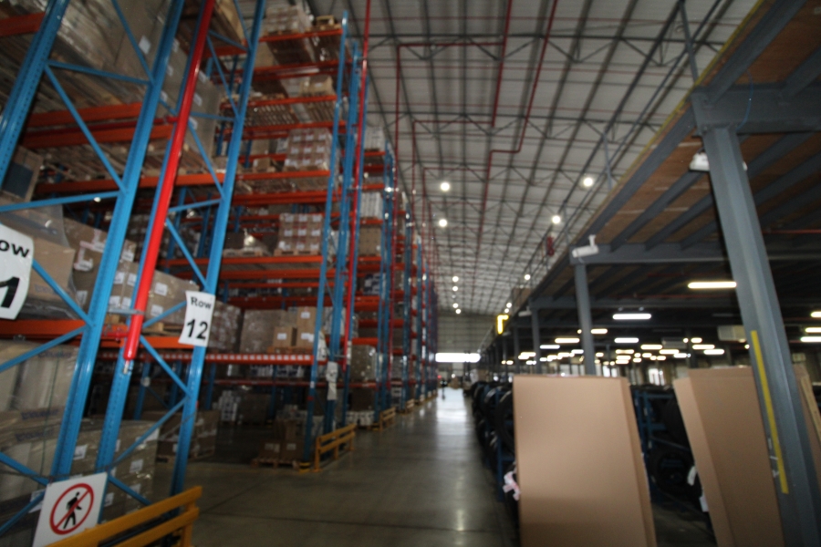 To Let Commercial Property for Rent in La Mercy KwaZulu-Natal