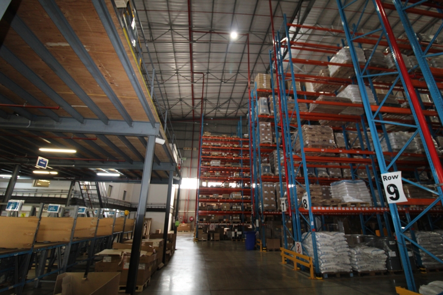 To Let Commercial Property for Rent in La Mercy KwaZulu-Natal
