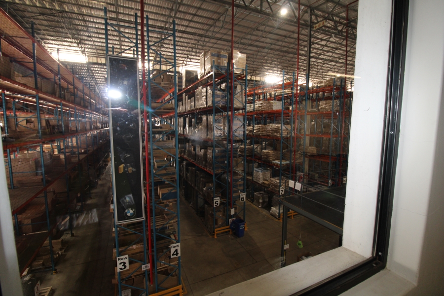 To Let Commercial Property for Rent in La Mercy KwaZulu-Natal
