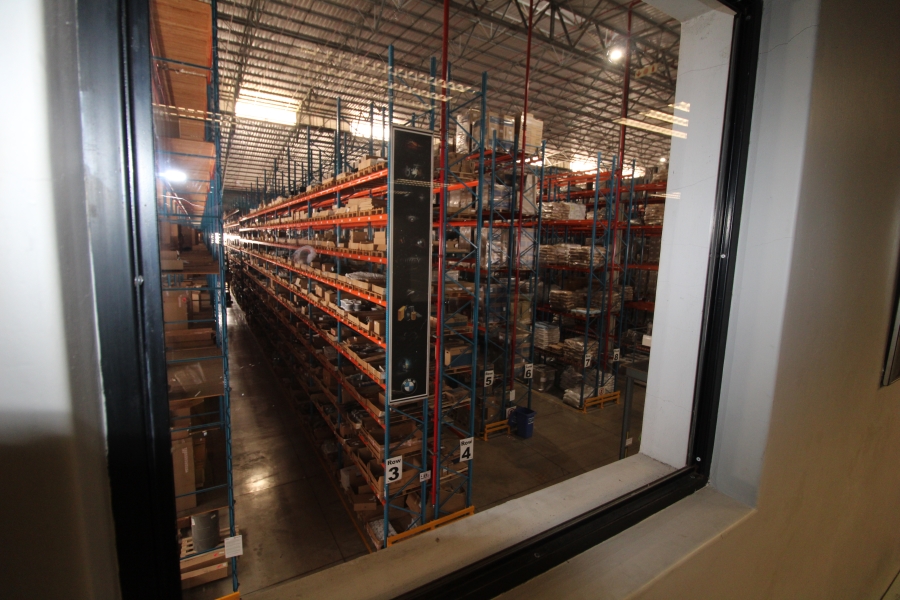 To Let Commercial Property for Rent in La Mercy KwaZulu-Natal