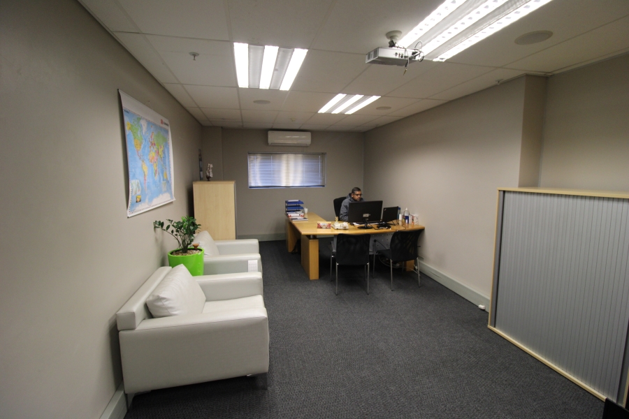 To Let Commercial Property for Rent in La Mercy KwaZulu-Natal