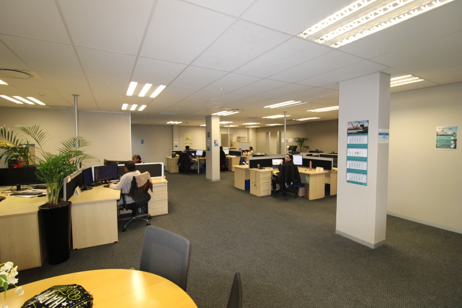 To Let Commercial Property for Rent in La Mercy KwaZulu-Natal