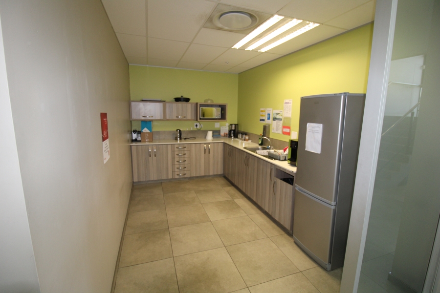 To Let Commercial Property for Rent in La Mercy KwaZulu-Natal
