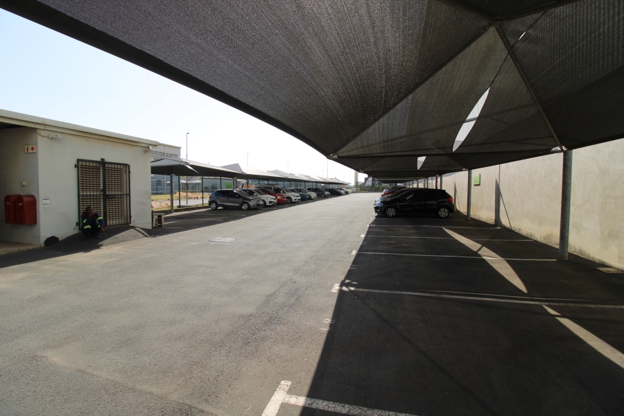 To Let Commercial Property for Rent in La Mercy KwaZulu-Natal