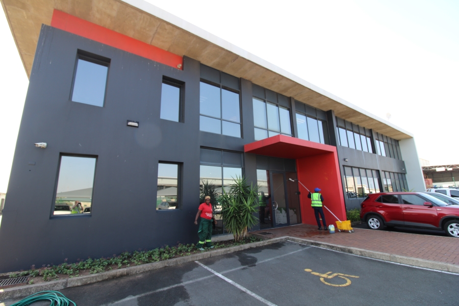 To Let Commercial Property for Rent in La Mercy KwaZulu-Natal