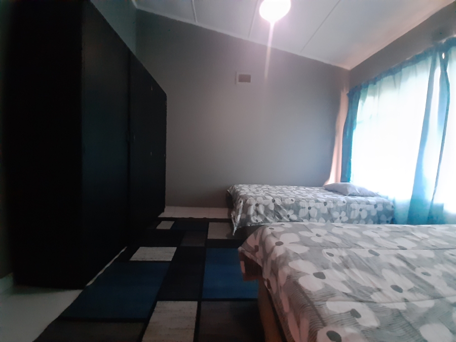 2 Bedroom Property for Sale in Umtentweni KwaZulu-Natal