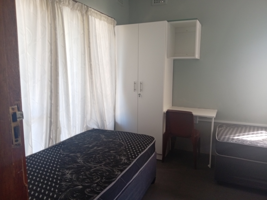 6 Bedroom Property for Sale in Reservoir Hills KwaZulu-Natal