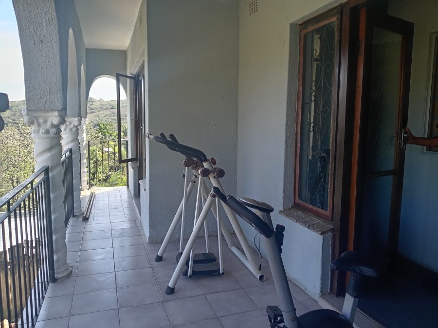 6 Bedroom Property for Sale in Reservoir Hills KwaZulu-Natal