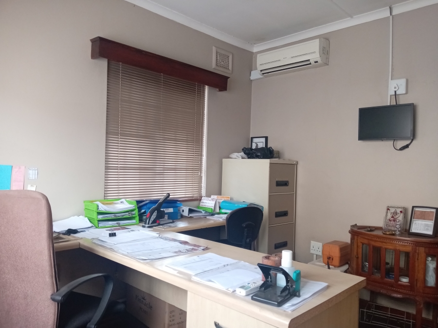4 Bedroom Property for Sale in Parlock KwaZulu-Natal