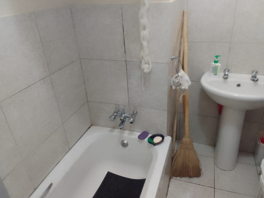 2 Bedroom Property for Sale in Morningside KwaZulu-Natal