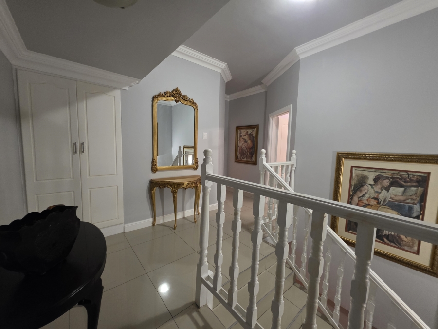 4 Bedroom Property for Sale in Meer En See KwaZulu-Natal