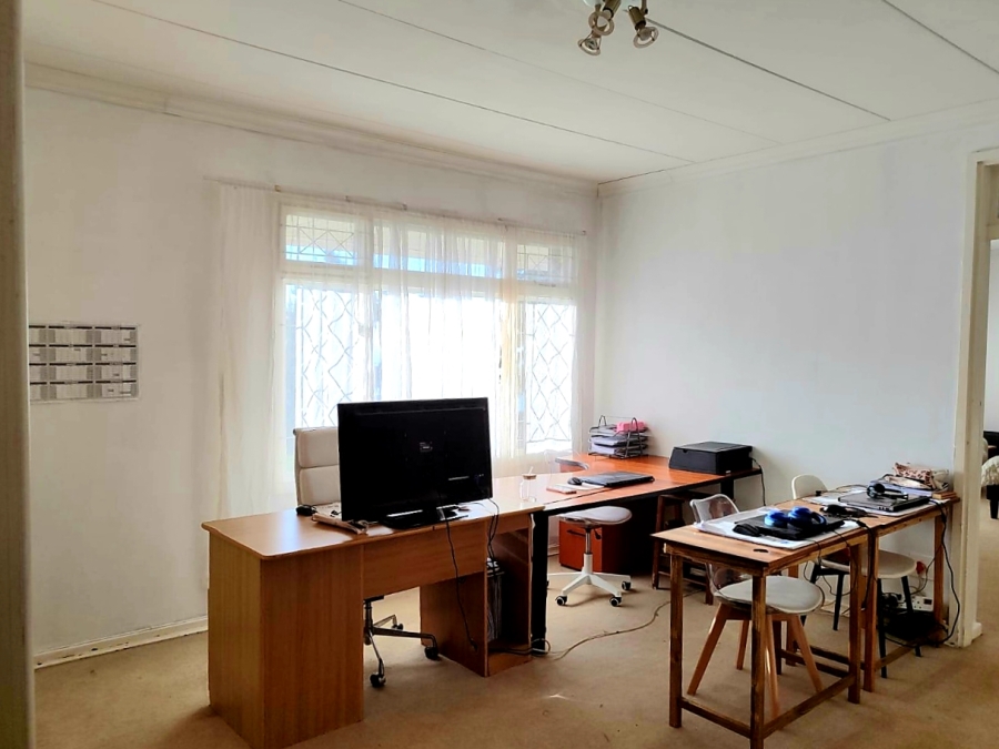 5 Bedroom Property for Sale in Freeland Park KwaZulu-Natal