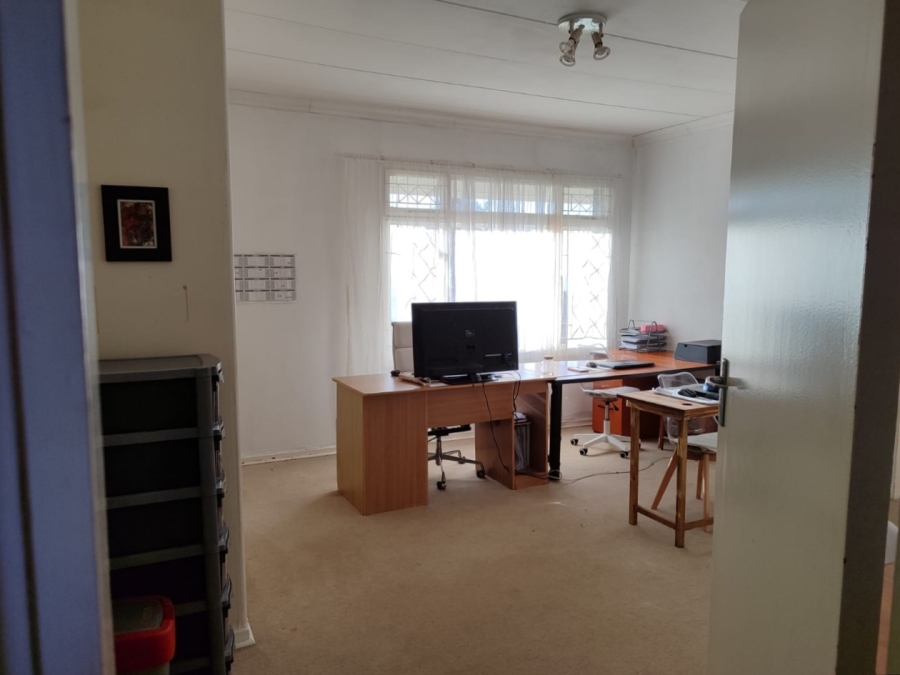 5 Bedroom Property for Sale in Freeland Park KwaZulu-Natal