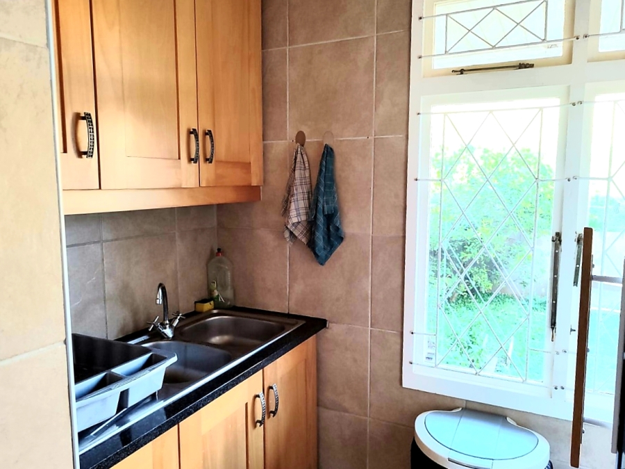 5 Bedroom Property for Sale in Freeland Park KwaZulu-Natal
