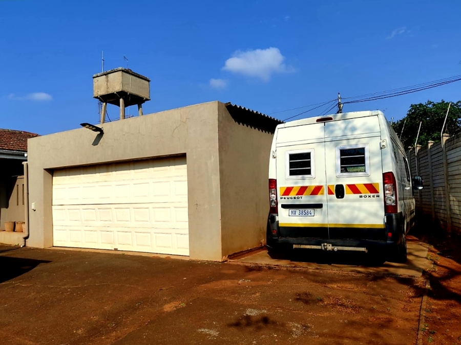 5 Bedroom Property for Sale in Freeland Park KwaZulu-Natal