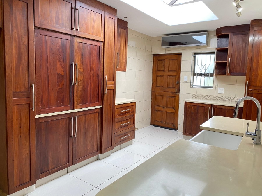 4 Bedroom Property for Sale in Meer En See KwaZulu-Natal