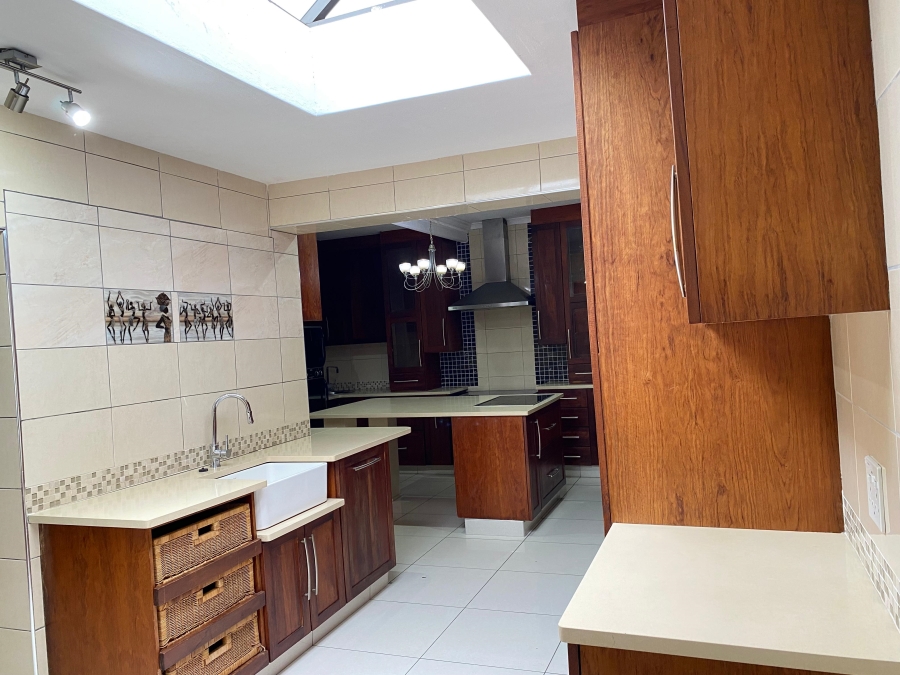 4 Bedroom Property for Sale in Meer En See KwaZulu-Natal