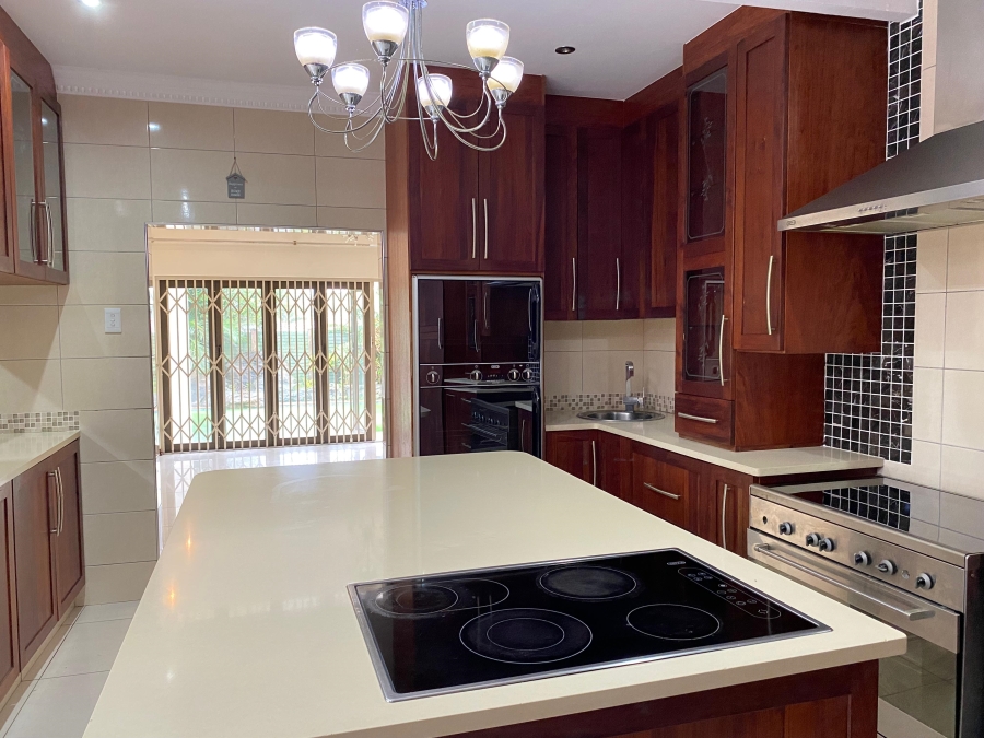 4 Bedroom Property for Sale in Meer En See KwaZulu-Natal
