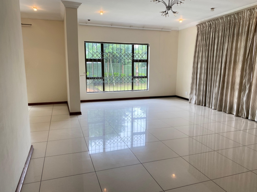 4 Bedroom Property for Sale in Meer En See KwaZulu-Natal