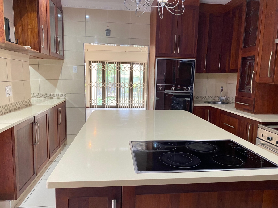 4 Bedroom Property for Sale in Meer En See KwaZulu-Natal