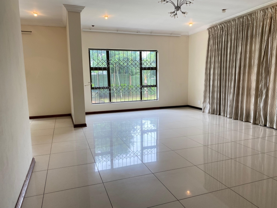 4 Bedroom Property for Sale in Meer En See KwaZulu-Natal