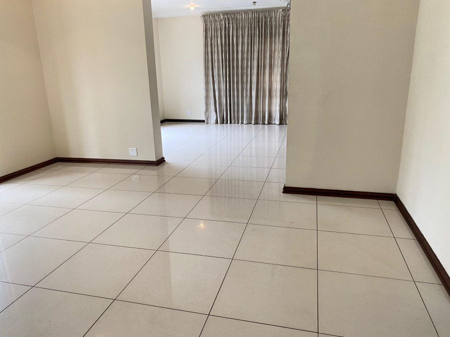 4 Bedroom Property for Sale in Meer En See KwaZulu-Natal