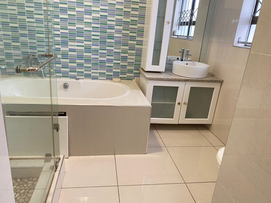 4 Bedroom Property for Sale in Meer En See KwaZulu-Natal