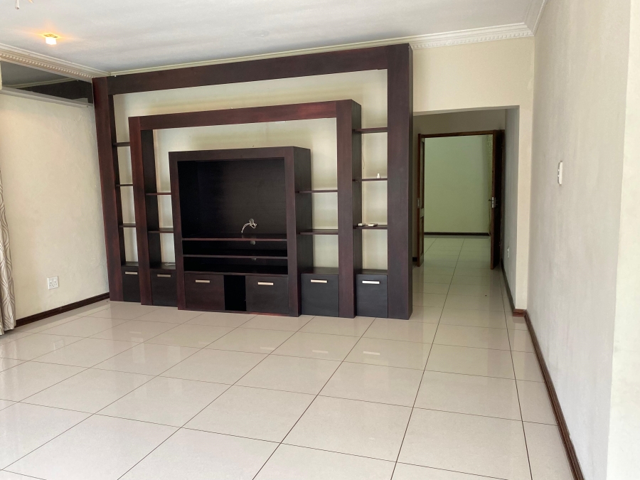 4 Bedroom Property for Sale in Meer En See KwaZulu-Natal