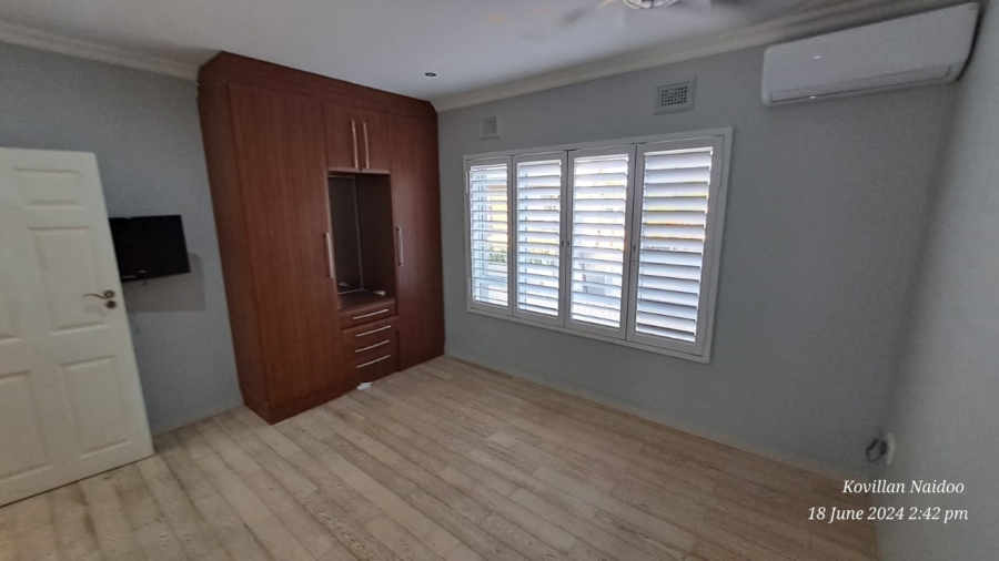 To Let 4 Bedroom Property for Rent in La Lucia KwaZulu-Natal