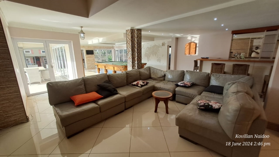 To Let 4 Bedroom Property for Rent in La Lucia KwaZulu-Natal
