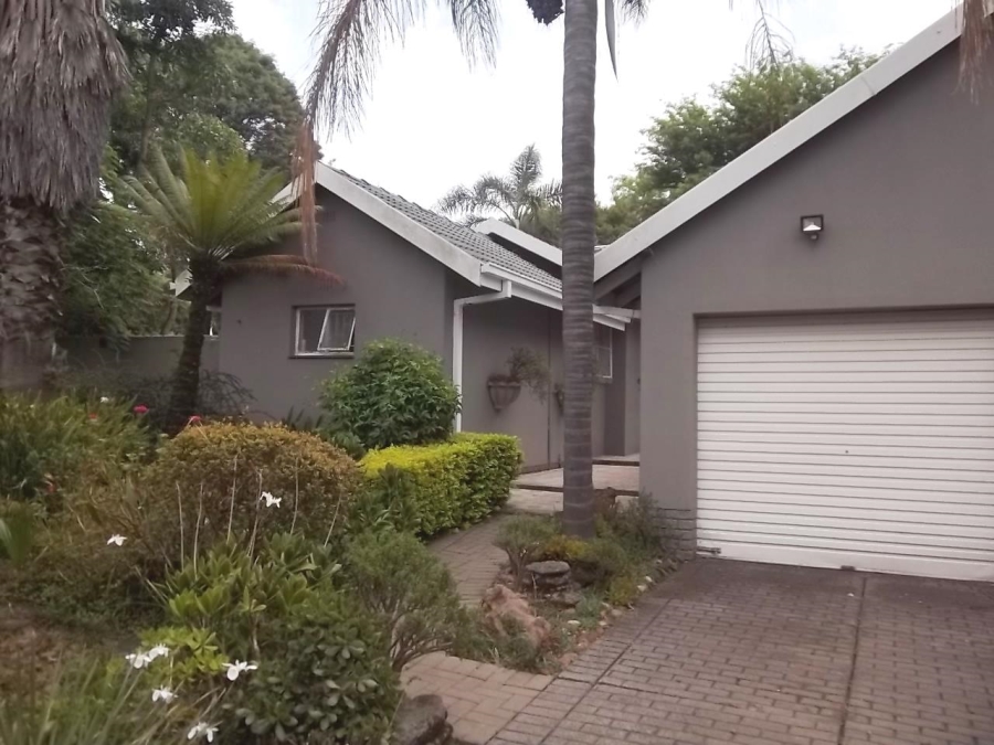 3 Bedroom Property for Sale in Schuinshoogte KwaZulu-Natal