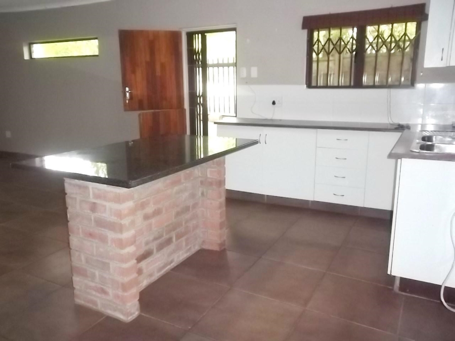 3 Bedroom Property for Sale in Schuinshoogte KwaZulu-Natal