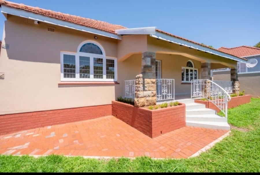4 Bedroom Property for Sale in Durban North KwaZulu-Natal