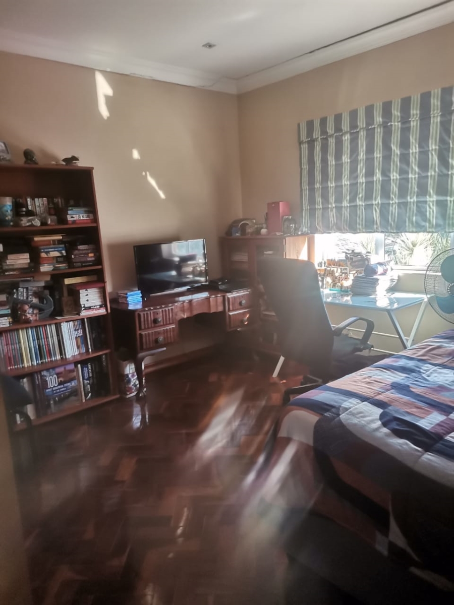 4 Bedroom Property for Sale in Durban North KwaZulu-Natal